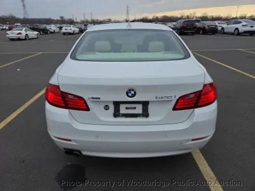 White 2014 BMW 528 xDrive