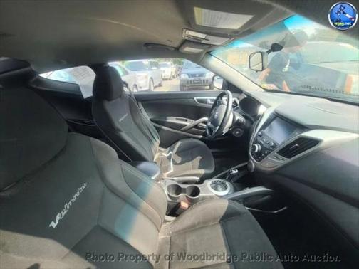 2017 Hyundai Veloster Base