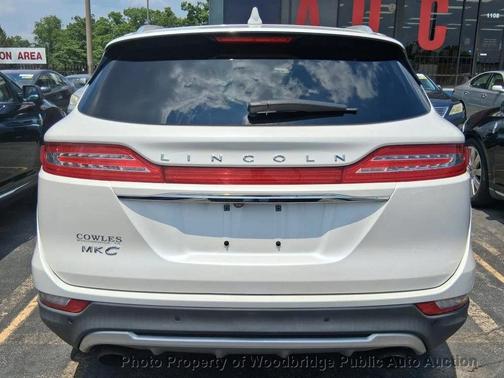 White 2019 Lincoln MKC Select
