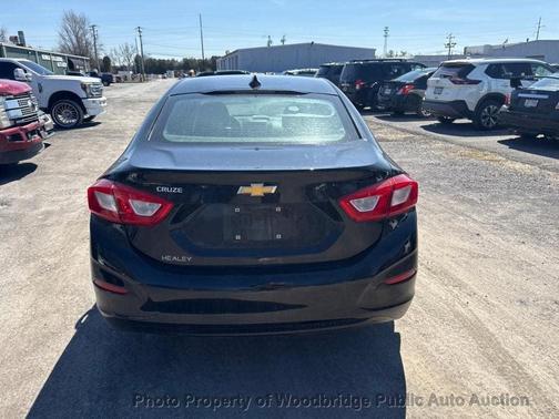 Mosaic Black Metallic 2016 Chevrolet Cruze LS Auto