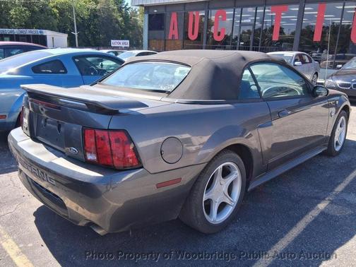 Gray 2004 Ford Mustang GT