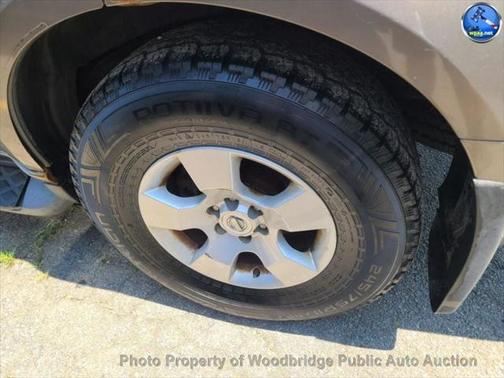 2005 Nissan Pathfinder XE