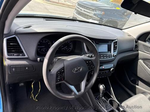 Caribbean Blue 2017 Hyundai TUCSON SE