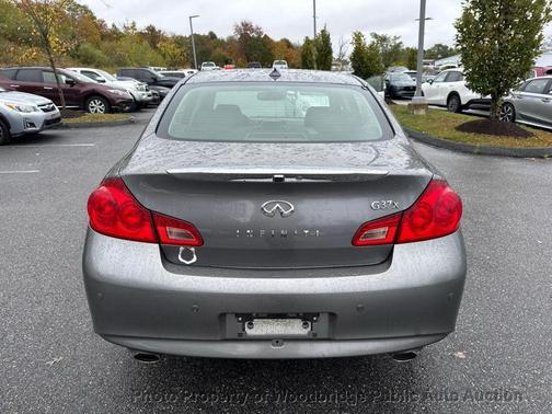 2010 INFINITI G37x Base