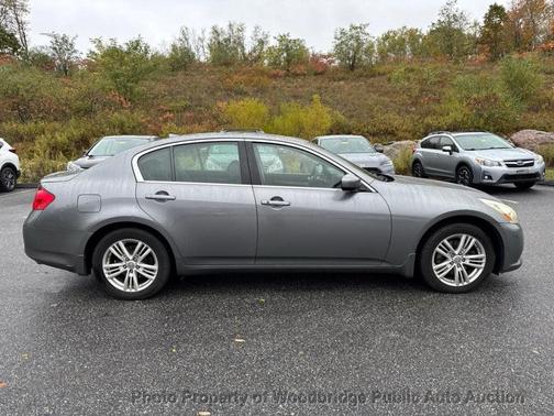 2010 INFINITI G37x Base