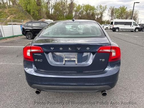 Caspian Blue Metallic 2013 Volvo S60 T5