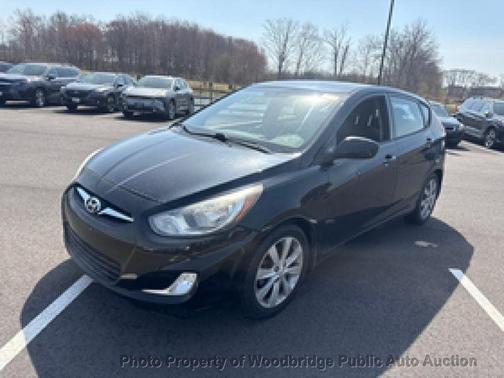 Black 2012 Hyundai Accent SE