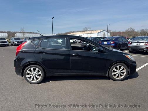 Black 2012 Hyundai Accent SE