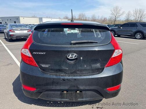 2012 Hyundai Accent SE