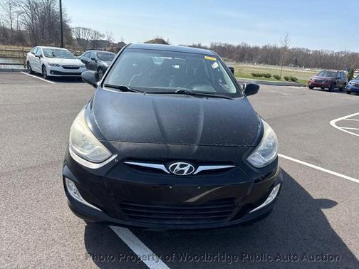 2012 Hyundai Accent SE