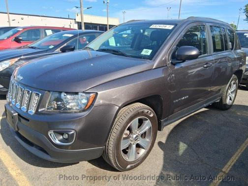 Granite Crystal Metallic Clearcoat 2017 Jeep Compass High Altitude