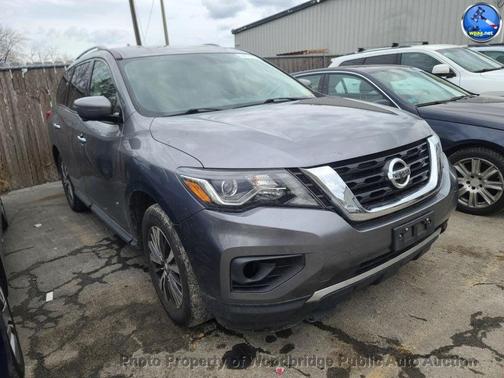 2019 Nissan Pathfinder SL