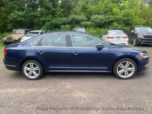 2014 Volkswagen Passat 2.0L TDI DSG SE w/Sunroof