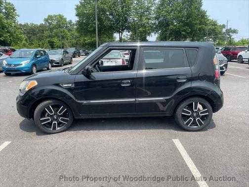 2010 Kia Soul +