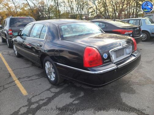 2004 Lincoln Town Car Ultimate L