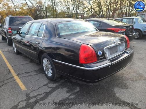 2004 Lincoln Town Car Ultimate L