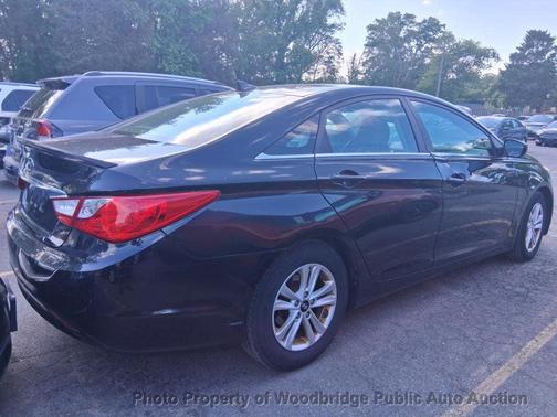 Midnight Black Mica 2013 Hyundai SONATA GLS