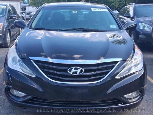 Midnight Black Mica 2013 Hyundai SONATA GLS