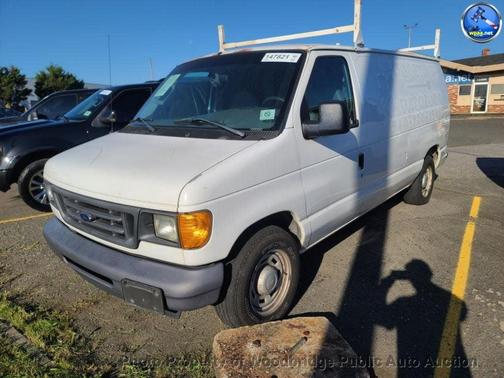 Oxford White Clearcoat 2006 Ford E150 Cargo