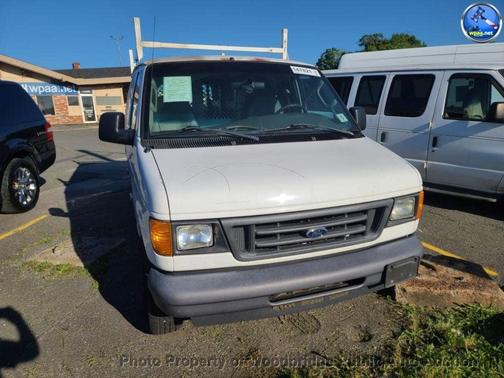 Oxford White Clearcoat 2006 Ford E150 Cargo