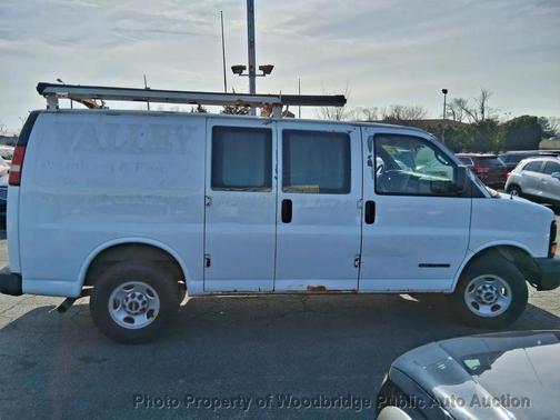2006 GMC Savana 2500 Base