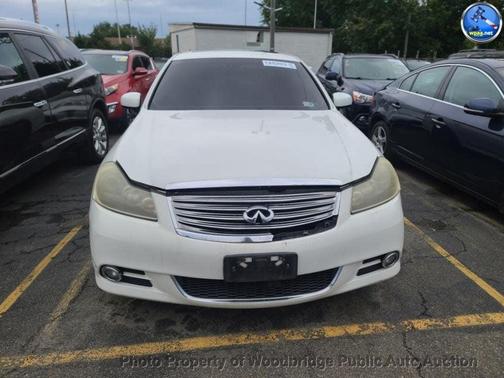 2010 INFINITI M35x Base