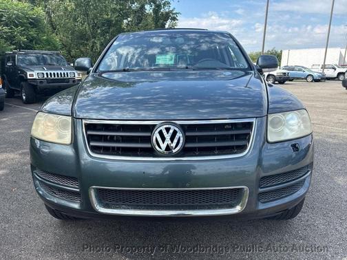2004 Volkswagen Touareg V8