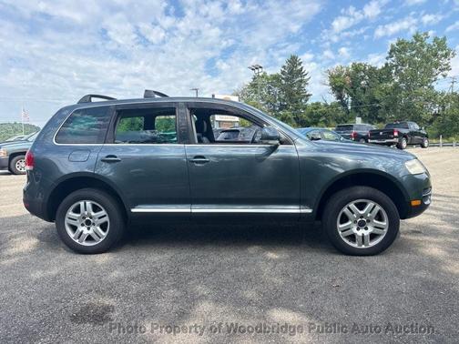 2004 Volkswagen Touareg V8