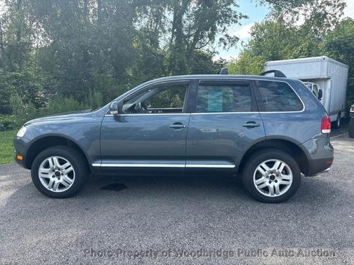 2004 Volkswagen Touareg V8