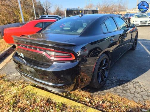 2016 Dodge Charger SXT