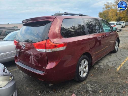 2013 Toyota Sienna 