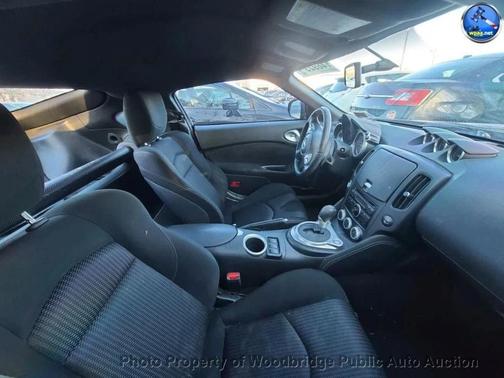 2010 Nissan 370Z Base