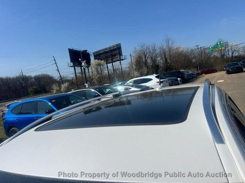White 2013 Cadillac SRX Luxury Collection