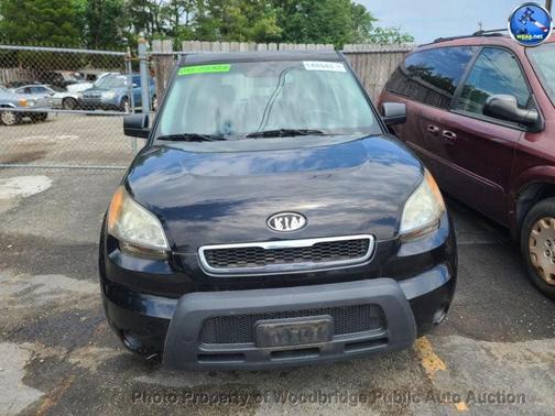 Shadow 2011 Kia Soul Base