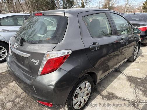2014 Toyota Yaris LE