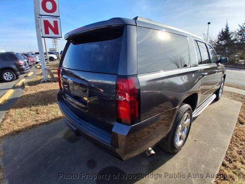 2016 Chevrolet Suburban LT
