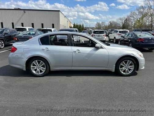 2011 INFINITI G25x Base