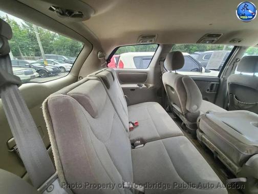 2005 Toyota Sienna LE