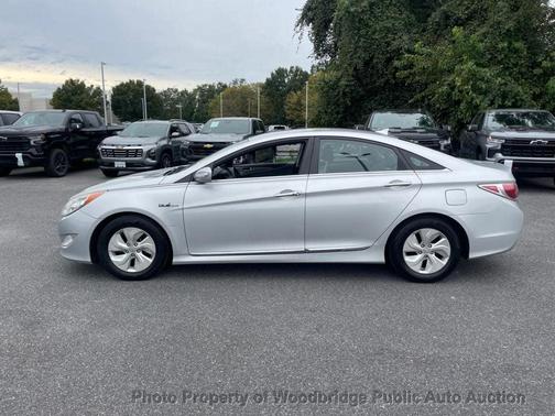 2013 Hyundai SONATA Hybrid Base
