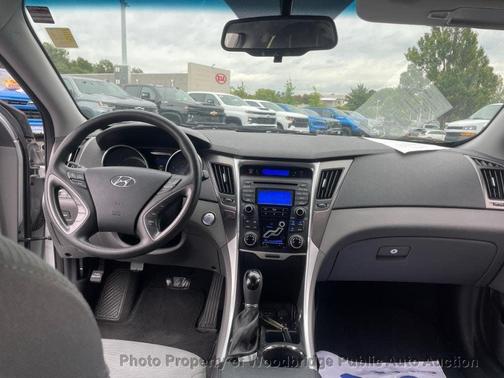 2013 Hyundai SONATA Hybrid Base