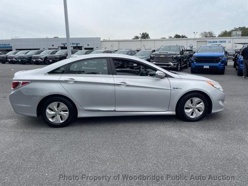 2013 Hyundai SONATA Hybrid Base