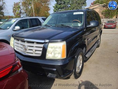 2004 Cadillac Escalade Base