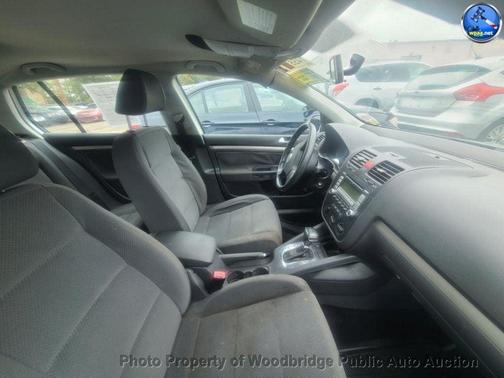 2009 Volkswagen Rabbit Base