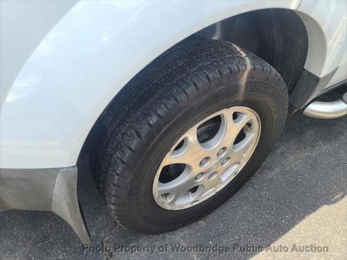 2002 Saturn Vue Base