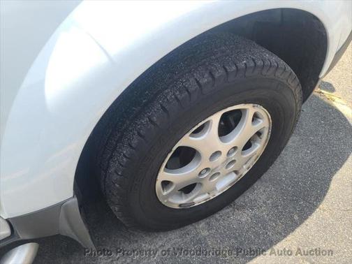 2002 Saturn Vue Base