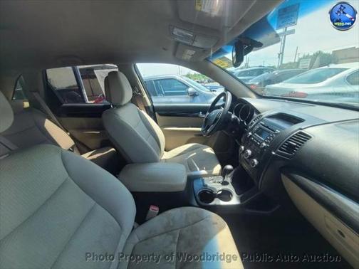 2011 Kia Sorento LX