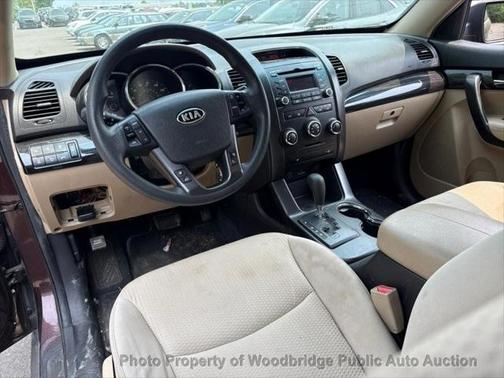 2011 Kia Sorento LX