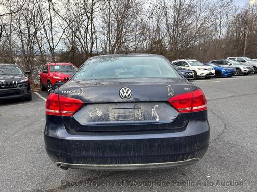 2015 Volkswagen Passat 1.8T Auto S