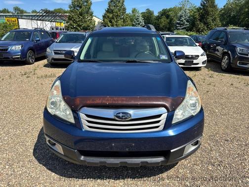 Blue 2010 Subaru Outback 2.5 i Premium