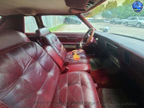 White 1983 Chrysler Imperial